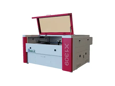 CO₂ Laser Cutting Machine