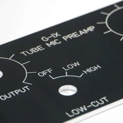 CO₂ Laser Cutting Machine