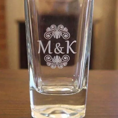 CO₂ Laser Cutting Machine