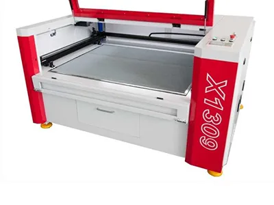 CO₂ Laser Cutting Machine