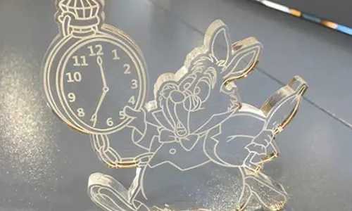 CO₂ Laser Cutting Machine